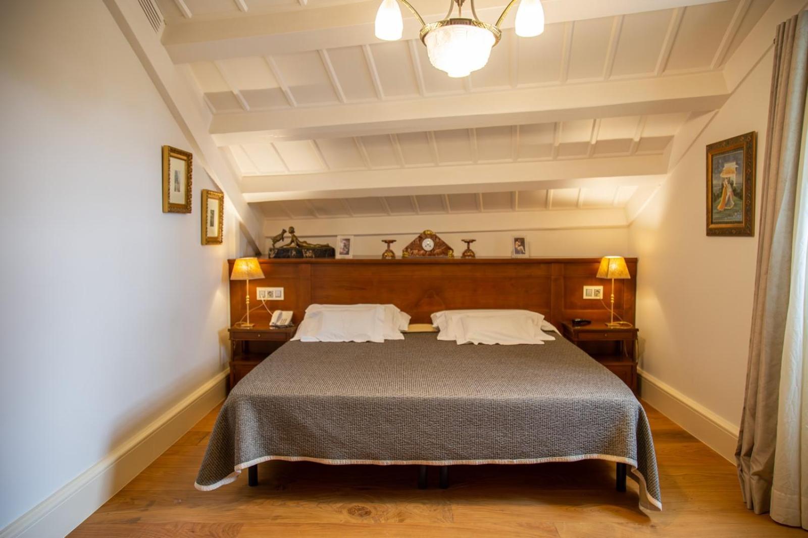 Hotel Monumento Pazo De Orban Lugo Rum bild