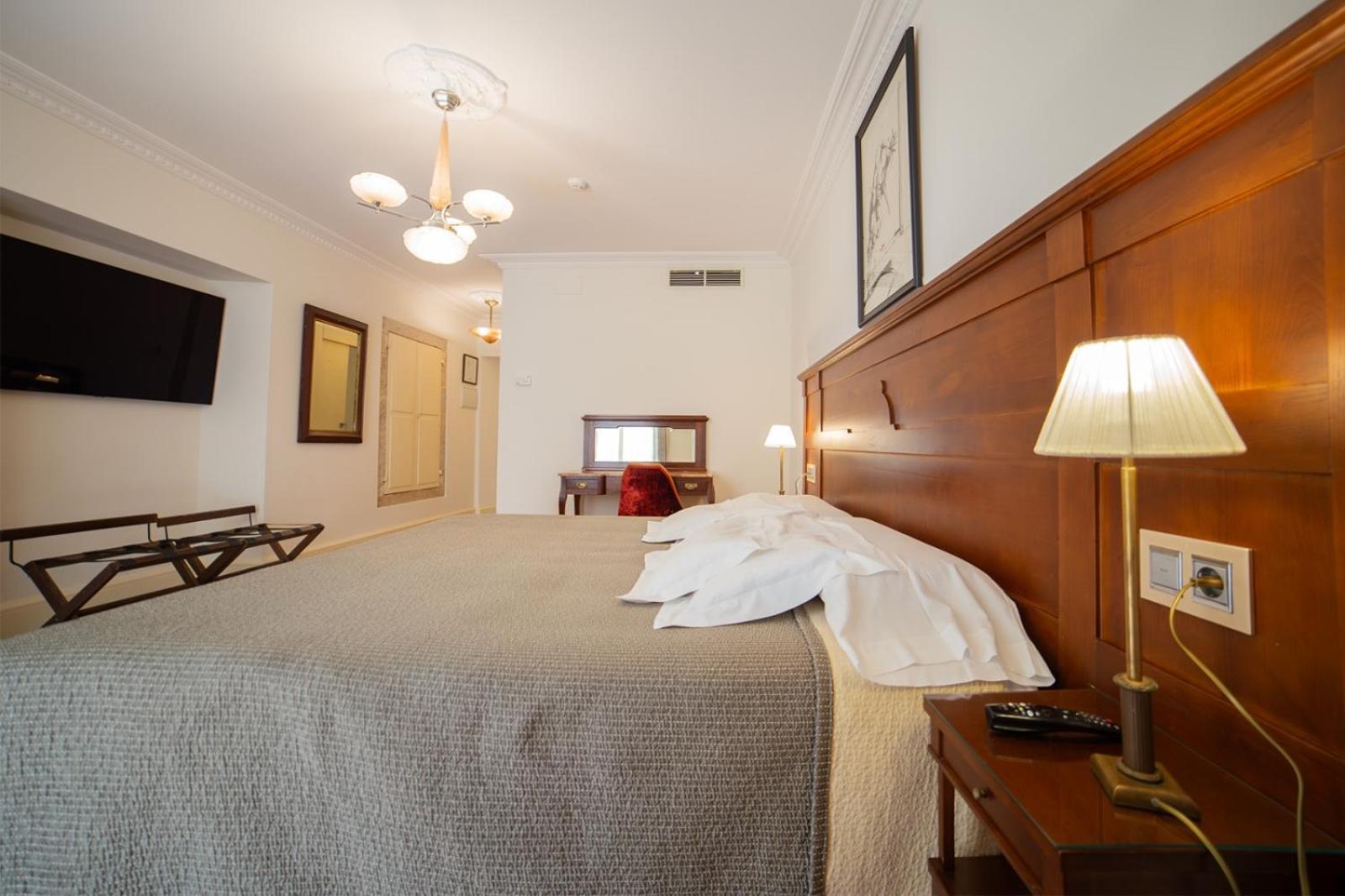 Hotel Monumento Pazo De Orban Lugo Rum bild
